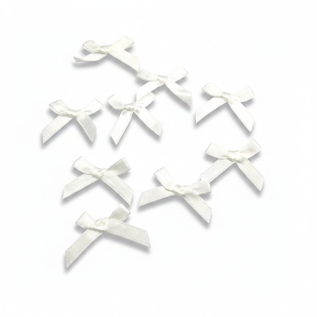 Small Ecru Bows (20x30mm)